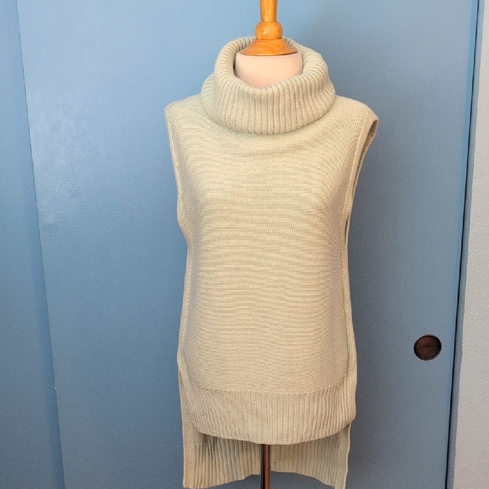 Banana Republic Mint Green Turtleneck Tunic Sweater Vest Size M